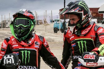 #2 Monster Energy Honda Team Honda: Paulo Goncalves, #47 Monster Energy Honda Team Honda: Kevin Benavides
