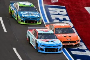  Darrell Wallace Jr., Richard Petty Motorsports, Chevrolet Camaro World Wide Technology,  Daniel Suarez, Stewart-Haas Racing, Ford Mustang ARRIS