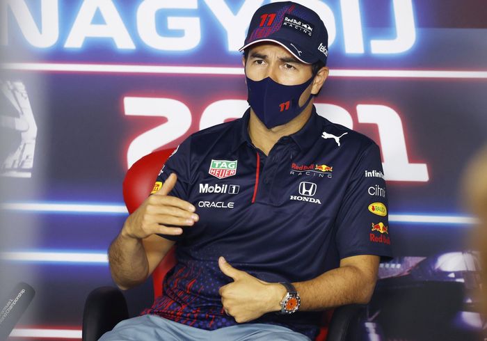 Sergio Pérez, Red Bull Racing en la conferencia de prensa