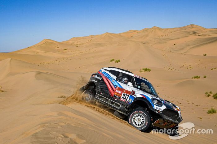 #317 JCW X-Raid Team: Vladimir Vasilyev, Vitaly Yevtyekhov