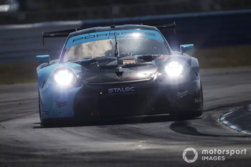 #77 Dempsey-Proton Racing Porsche 911 RSR - 19: Christian Ried, Mikkel Pedersen, Julien Andlauer