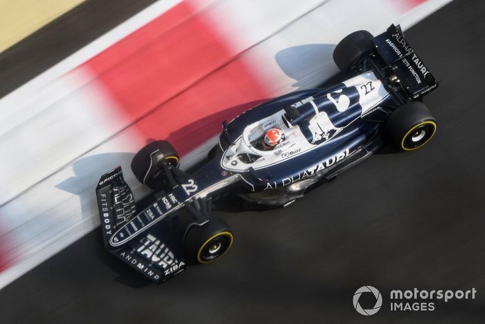 AlphaTauri AT03  (2021)