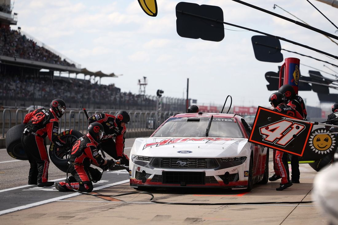 Cole Custer, zespół fabryczny Haas Ford