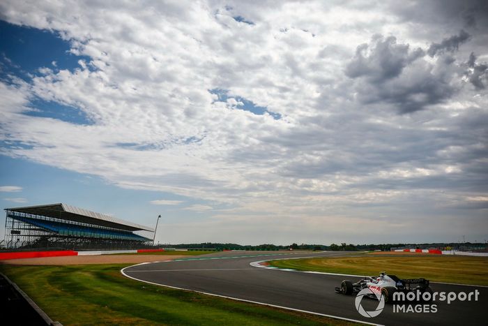 Kevin Magnussen, Haas VF-20 