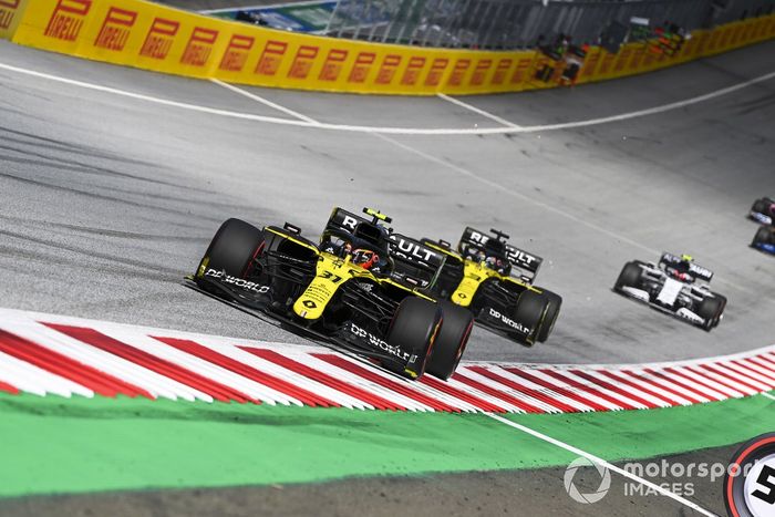 Esteban Ocon, Renault F1 Team R.S.20 y Daniel Ricciardo, Renault F1 Team R.S.20
