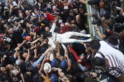 Yarış galibi Lewis Hamilton, Mercedes AMG F1