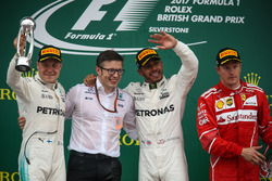 Podium: race winner Lewis Hamilton, Mercedes AMG F1, second place Valtteri Bottas, Mercedes AMG F1,