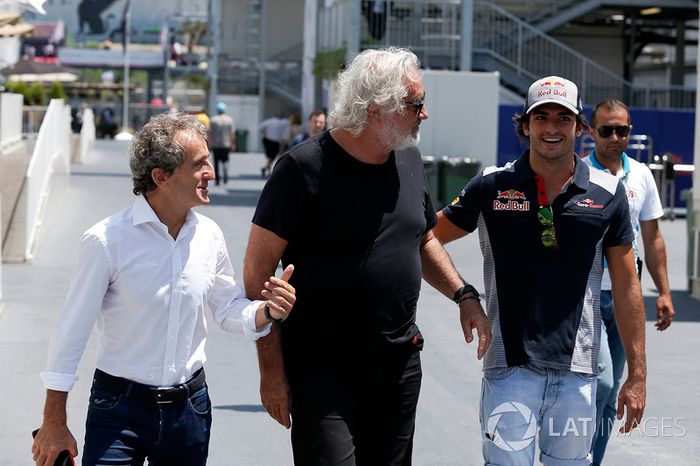 Alain Prost, Renault Sport F1 Team Asesor especial, Flavio Briatore, Carlos Sainz Jr., Scuderia Toro Rosso