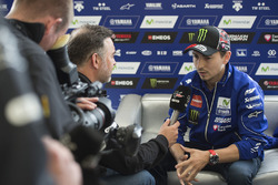 Jorge Lorenzo, Yamaha Factory Racing con los medios