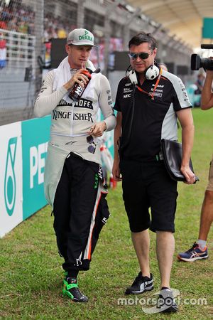 Nico Hulkenberg, Sahara Force India F1 con Bradley Joyce, Sahara Force India F1
