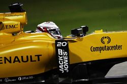 Kevin Magnussen, Renault Sport F1 Team RS16