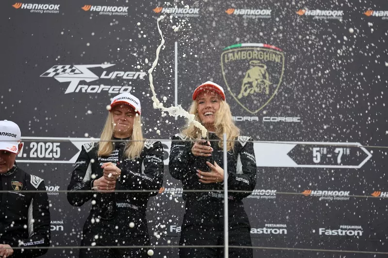 Il podio di Gara 2, Lamborghini Super Trofeo North America