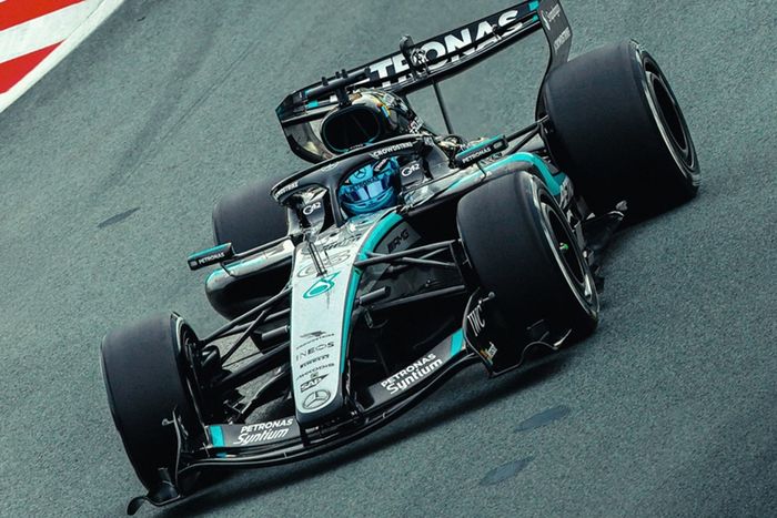 جورج راسل، مرسيدس W17