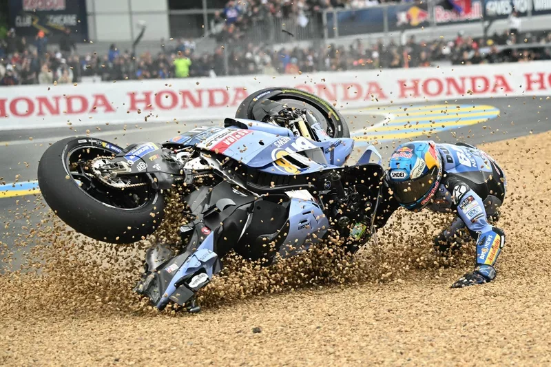 Chute d'Alex Marquez, Gresini Racing