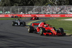 Sebastian Vettel, Ferrari SF71H lidera a Lewis Hamilton, Mercedes-AMG F1 W09