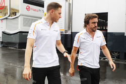 Stoffel Vandoorne, McLaren, with Fernando Alonso, McLaren