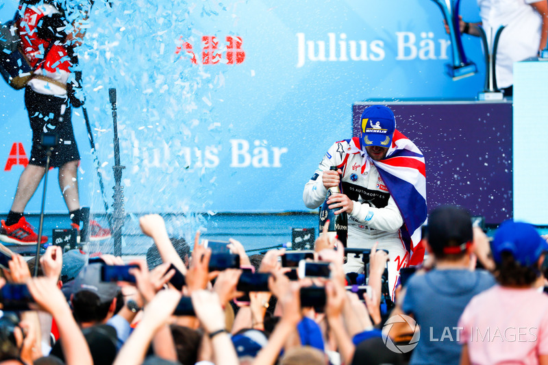 Lucas di Grassi, Audi Sport ABT Schaeffler, wins the Zurich ePrix, with Sam Bird, DS Virgin Racing,