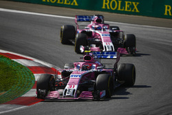 Esteban Ocon, Force India VJM11, Sergio Perez, Force India VJM11