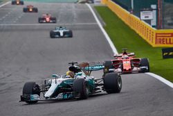 Lewis Hamilton, Mercedes AMG F1 W08, Sebastian Vettel, Ferrari SF70H, Valtteri Bottas, Mercedes AMG F1 W08, Kimi Raikkonen, Ferrari SF70H