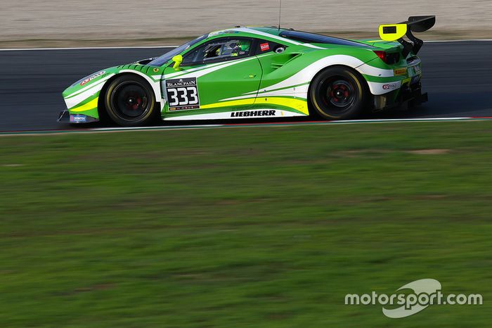 #333 Rinaldi Racing Ferrari 458 Italia: Alexander Mattschull, Daniel Keilwitz, Rinat Salkhov
