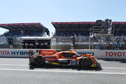 #26 G-Drive Racing Oreca 07 Gibson: Roman Rusinov, Pierre Thiriet, Alex Lynn rentre au stand avec des dégâts