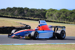 Todd Hazelwood tests the Formula Thunder 5000