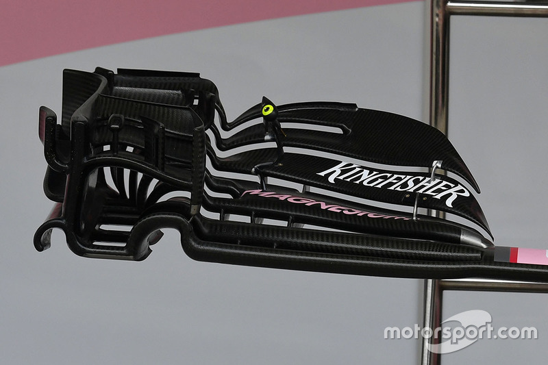 Détail de l'aileron avant de la Force India VJM10