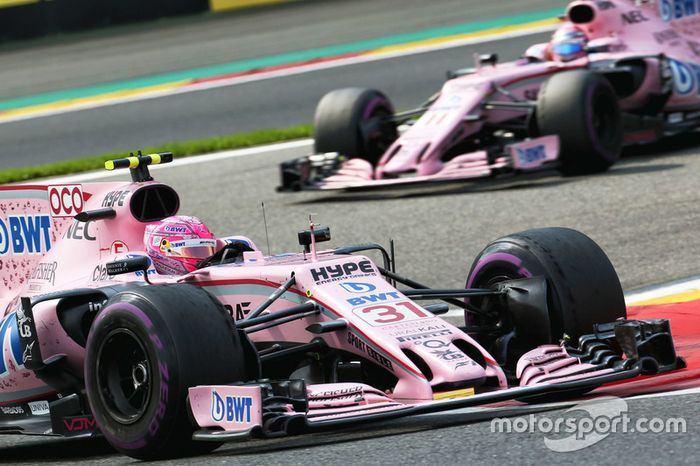 Esteban Ocon, Sahara Force India VJM10 y Sergio Pérez, Sahara Force India VJM10