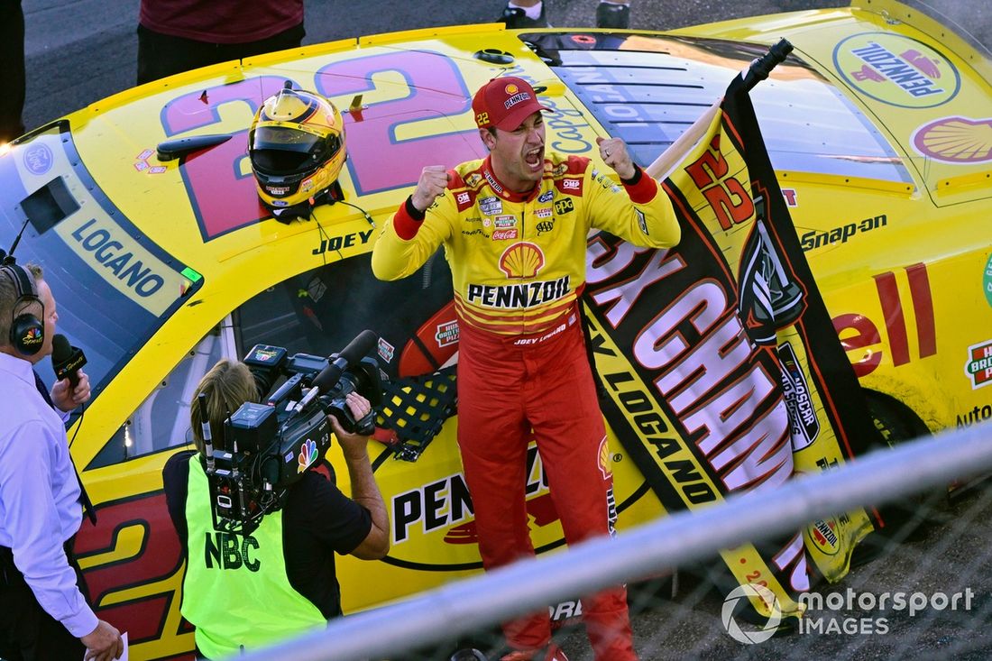 Joey Logano, Equipo Penske, Shell Pennzoil Ford Mustang