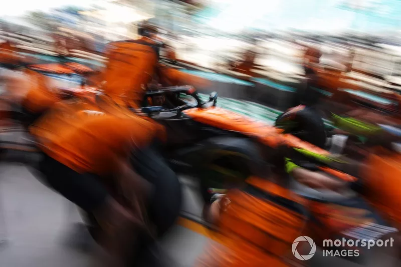 Essais d'arrêt au stand de McLaren