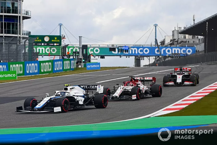 Nicholas Latifi, Williams FW43, Kimi Raikkonen, Alfa Romeo Racing C39, Romain Grosjean, Haas VF-20