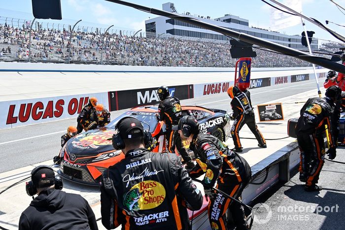 Martin Truex Jr, Joe Gibbs Racing, Bass Pro Shops Toyota Camry