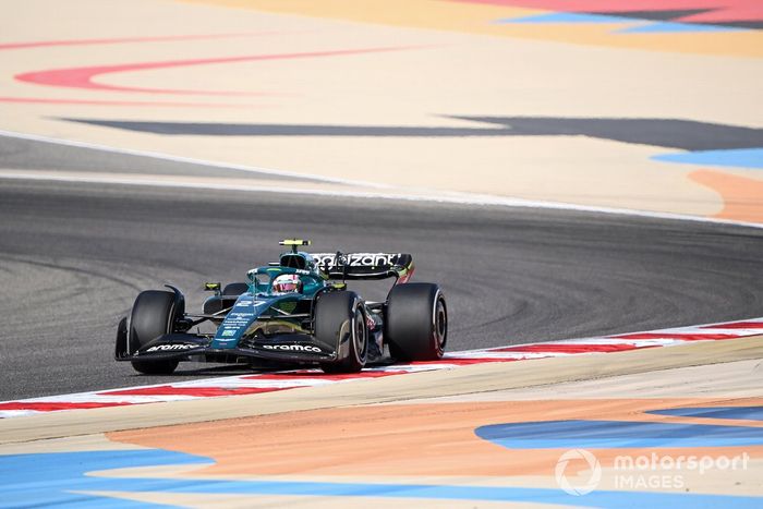 Nico Hulkenberg, Aston Martin AMR22