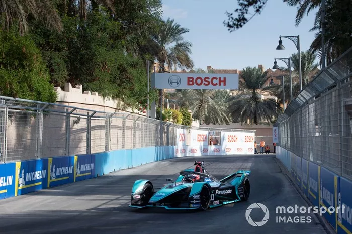 17º Mitch Evans, Jaguar Racing, Jaguar I-Type 4