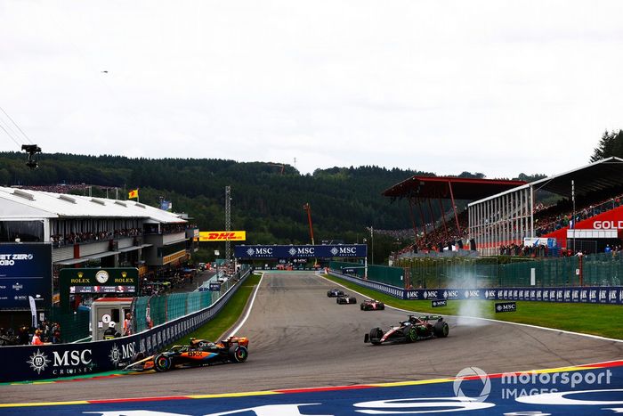 Lando Norris, McLaren MCL60, Valtteri Bottas, Alfa Romeo C43, Carlos Sainz, Ferrari SF-23