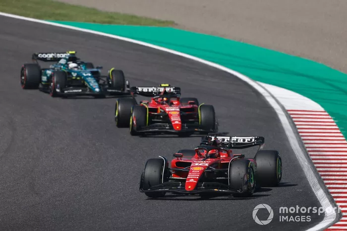 Charles Leclerc, Ferrari SF-23, Carlos Sainz, Ferrari SF-23, Fernando Alonso, Aston Martin AMR23