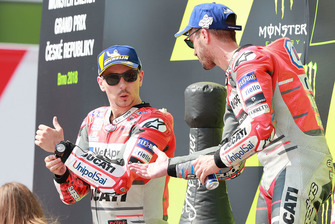 Podium : le vainqueur Andrea Dovizioso, Ducati Team, le deuxième, Jorge Lorenzo, Ducati Team