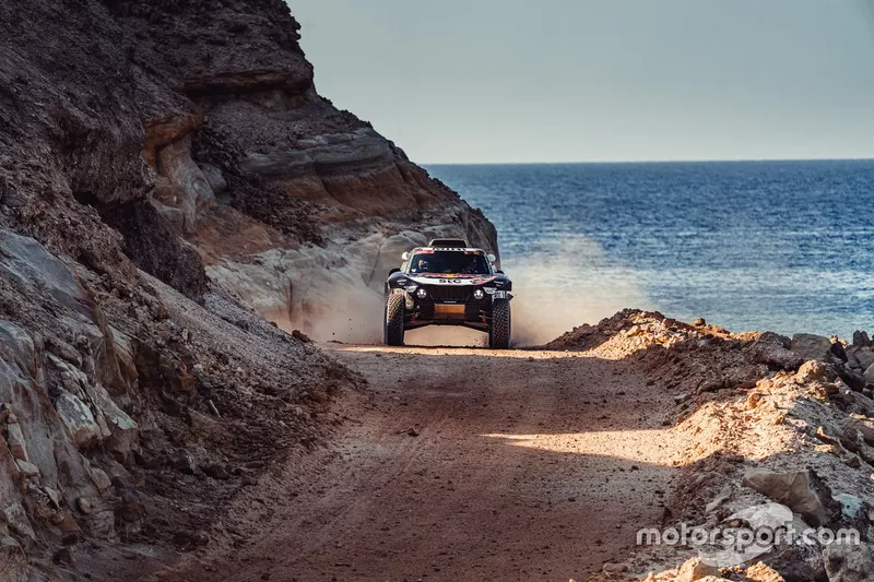 #300 X-Raid Mini JCW Team: Carlos Sainz, Lucas Cruz