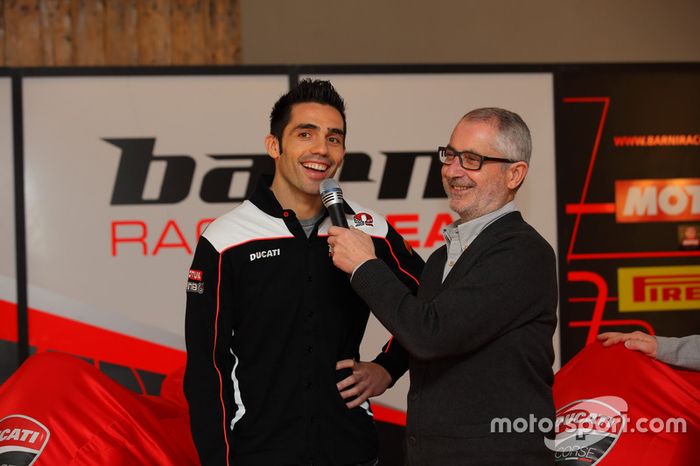 Ambiente en la presentación del Barni Racing Team