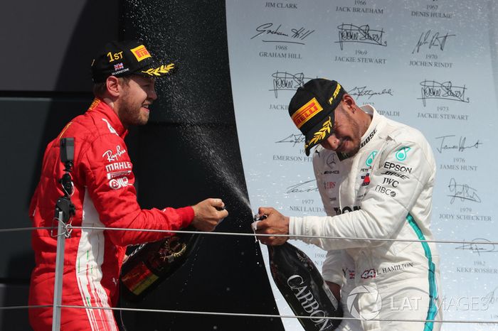 Sebastian Vettel, Ferrari y Lewis Hamilton, Mercedes-AMG F1 