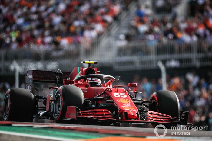 Carlos Sainz Jr., Ferrari SF21