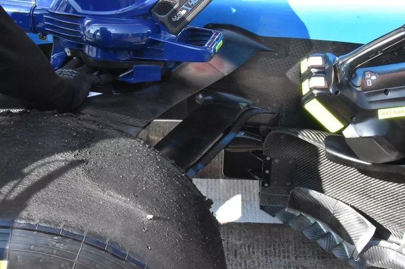 Williams FW42 front suspension detail