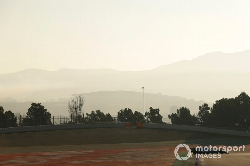 Lewis Hamilton, Mercedes-AMG F1 W10, in testacoda