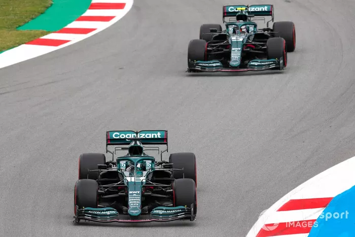 Lance Stroll, Aston Martin AMR21, Sebastian Vettel, Aston Martin AMR21