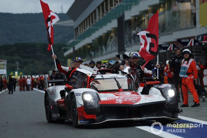#7 Toyota Gazoo Racing Toyota GR010 - Hybrid: Mike Conway, Kamui Kobayashi, José María López