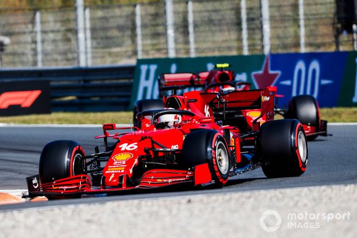 Charles Leclerc, Ferrari SF21, Carlos Sainz Jr., Ferrari SF21