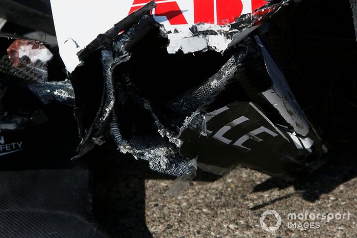 El coche dañado de Edoardo Mortara, Venturi Racing, Silver Arrow 02