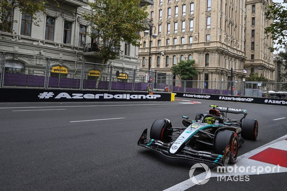 Lewis Hamilton, Mercedes F1 W15 