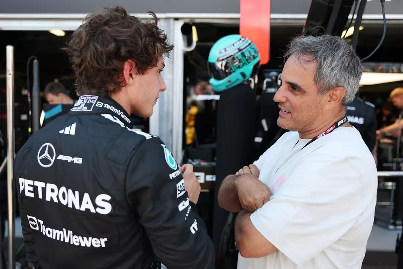 Andrea Kimi Antonelli, Mercedes, Juan Pablo Montoya
