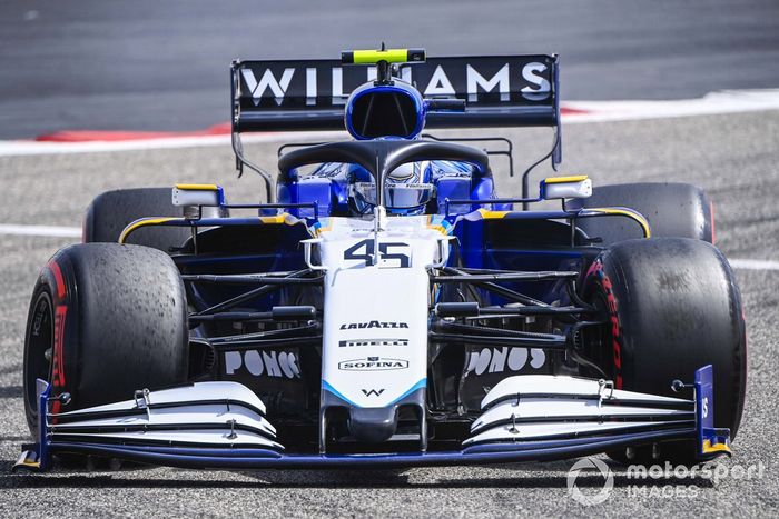 Roy Nissany, piloto de desarrollo, con el Williams FW43B 